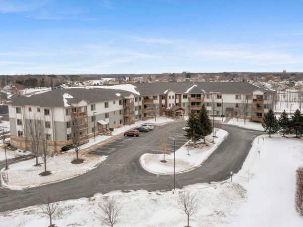 2155 6th Lane SE, Unit 101, Cambridge, MN 55008