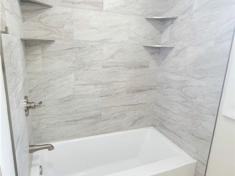 515 Murray Hill Drive, Youngstown, OH 44505 Photo 22