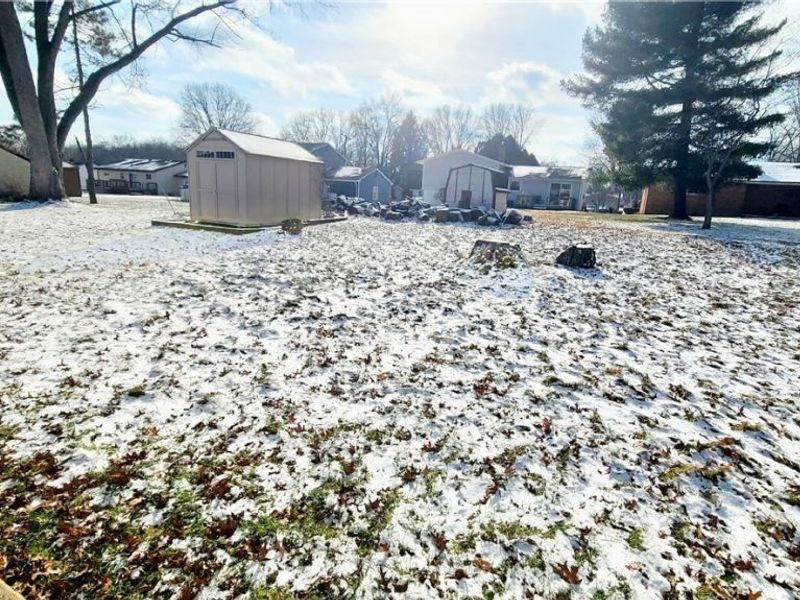 515 Murray Hill Drive, Youngstown, OH 44505 Photo 3