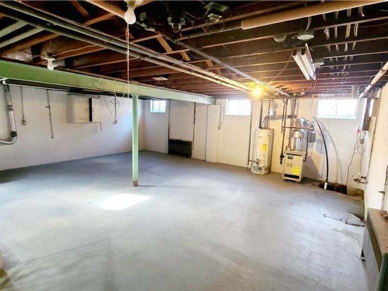 515 Murray Hill Drive, Youngstown, OH 44505 Photo 6