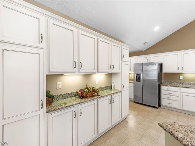 1398 Newman Drive, Brunswick, OH 44212 Photo 8