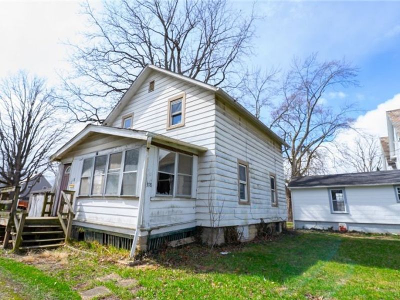 318 11th Street , Elyria, OH 44035 Photo 2
