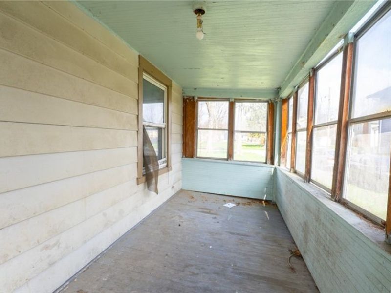 318 11th Street , Elyria, OH 44035 Photo 5