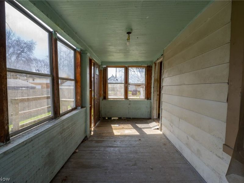 318 11th Street , Elyria, OH 44035 Photo 6