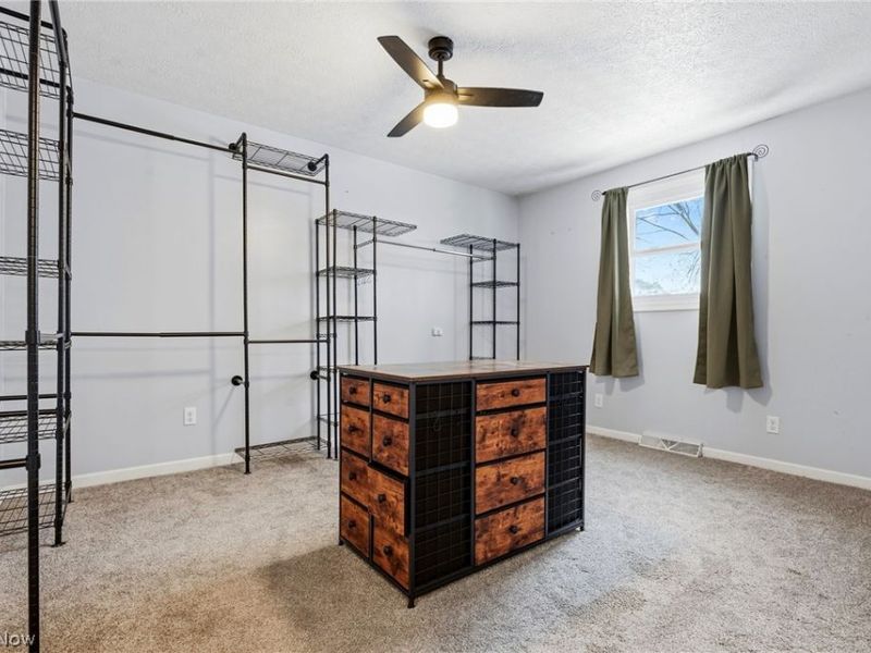 2228 St Elmo Avenue NE, Canton, OH 44714 Photo 13