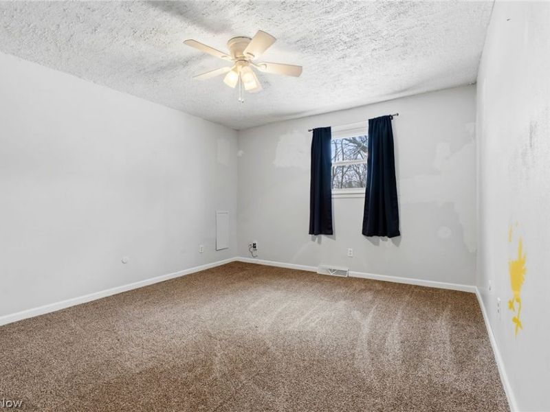 2228 St Elmo Avenue NE, Canton, OH 44714 Photo 18