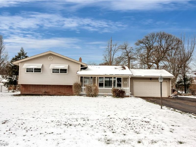 6304 Meadowbrook Drive, Mentor, OH 44060 Photo 1