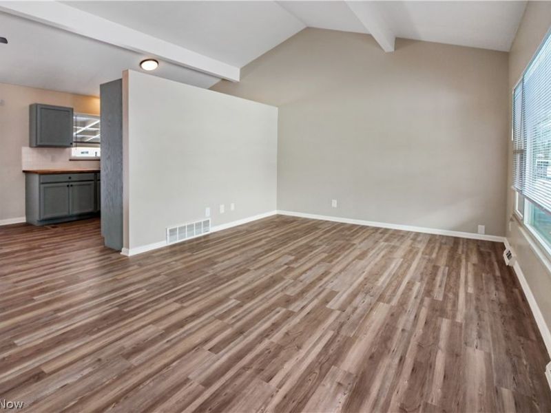 6304 Meadowbrook Drive, Mentor, OH 44060 Photo 3