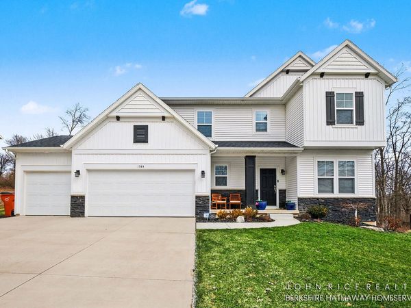 1584 Wales Road SE, Lowell, MI 49331