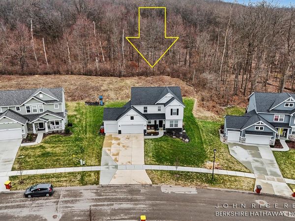 1584 Wales Road SE, Lowell, MI 49331