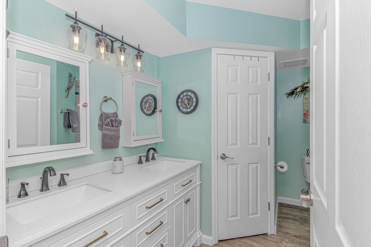 1707 Perrin Dr. Photo 17