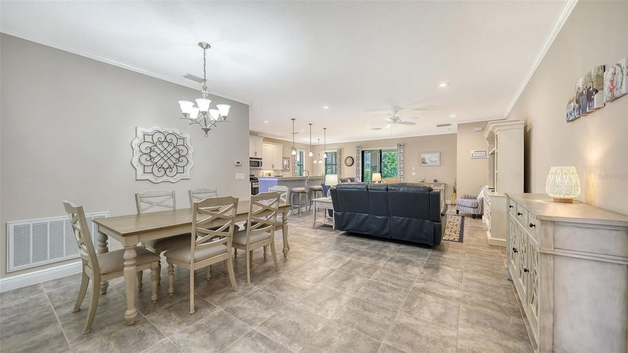 8143 36th Street E, Sarasota, FL 34243 Photo