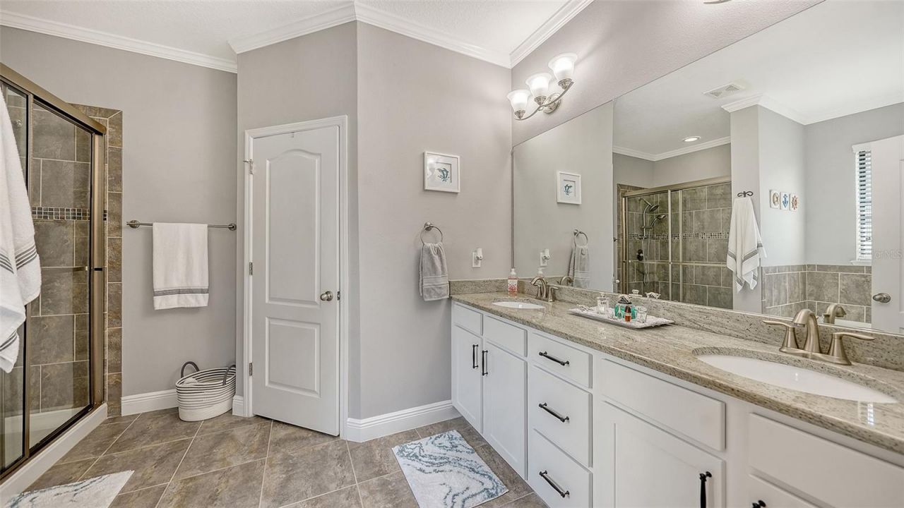 8143 36th Street E, Sarasota, FL 34243 Photo