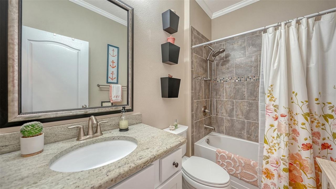 8143 36th Street E, Sarasota, FL 34243 Photo