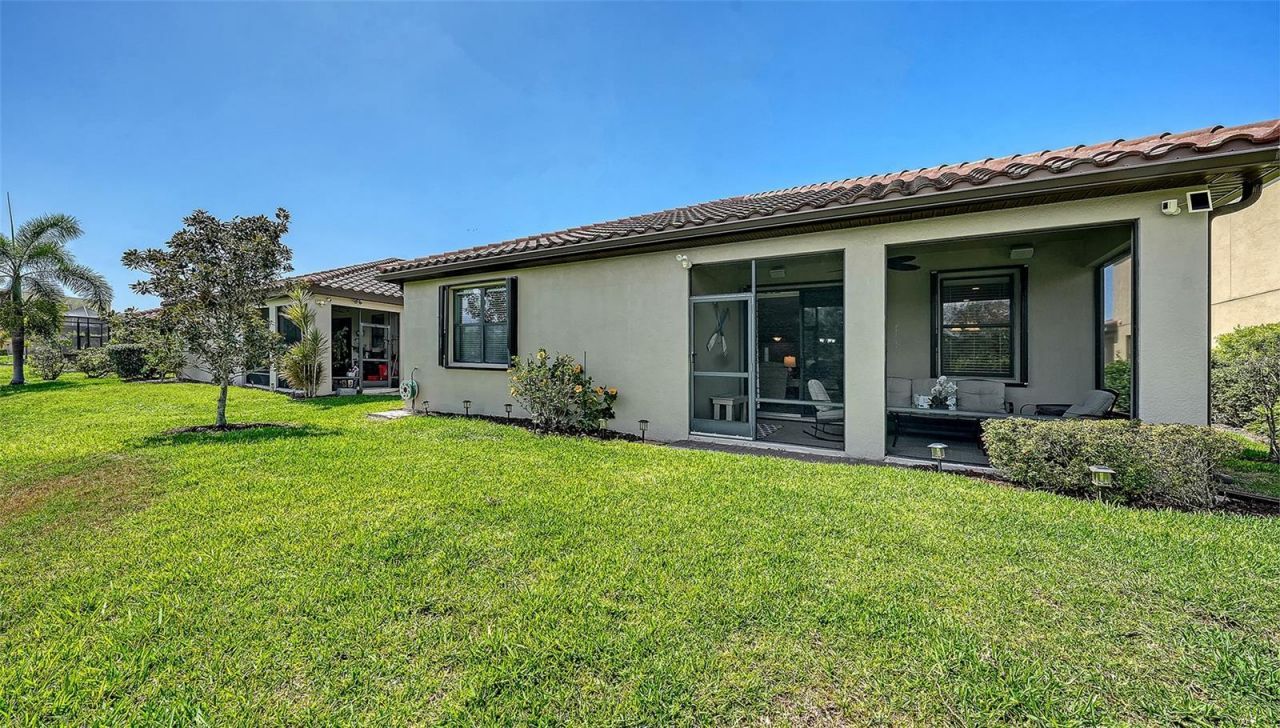 8143 36th Street E, Sarasota, FL 34243 Photo