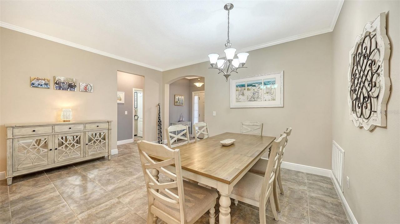 8143 36th Street E, Sarasota, FL 34243 Photo