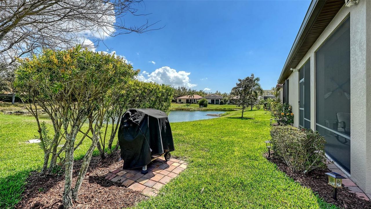 8143 36th Street E, Sarasota, FL 34243 Photo