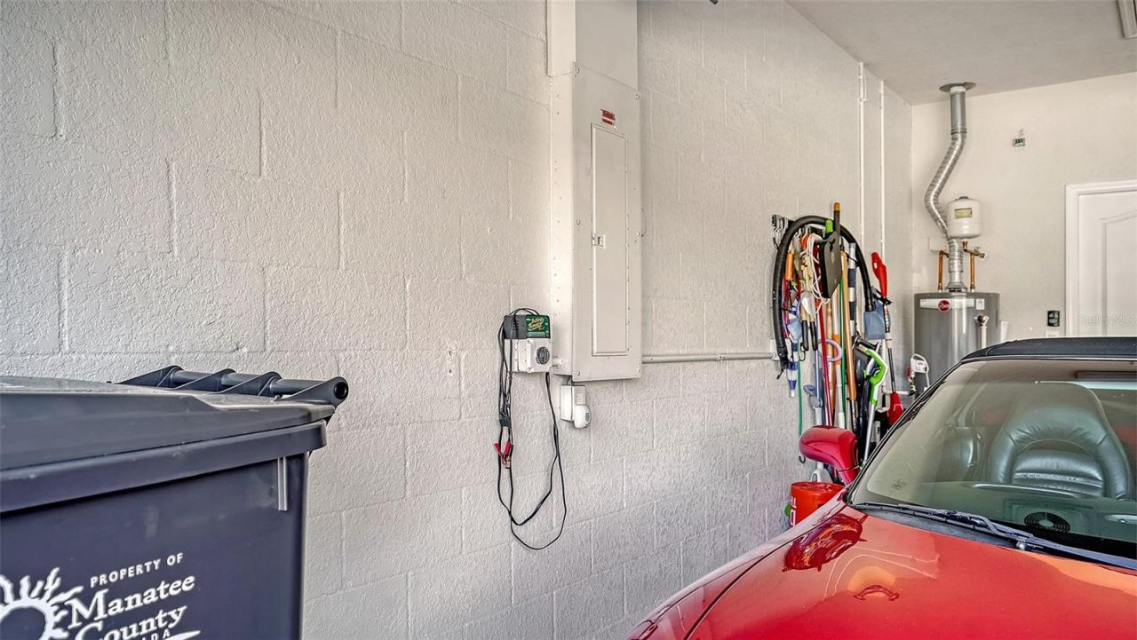 8143 36th Street E, Sarasota, FL 34243 Photo