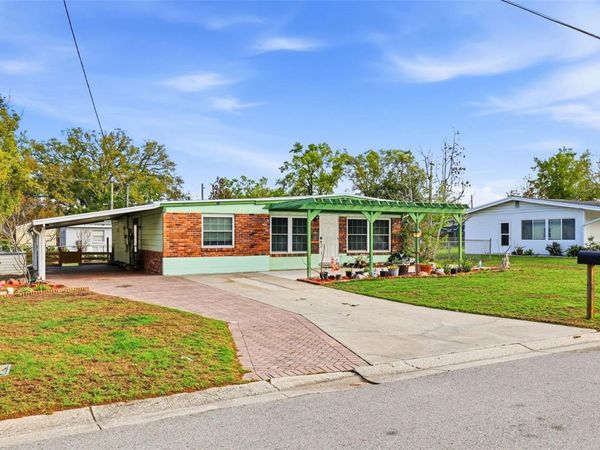 713 W 116TH AVENUE , TAMPA, FL 33612