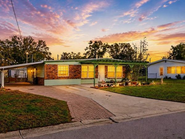 713 W 116TH AVENUE, TAMPA, FL 33612