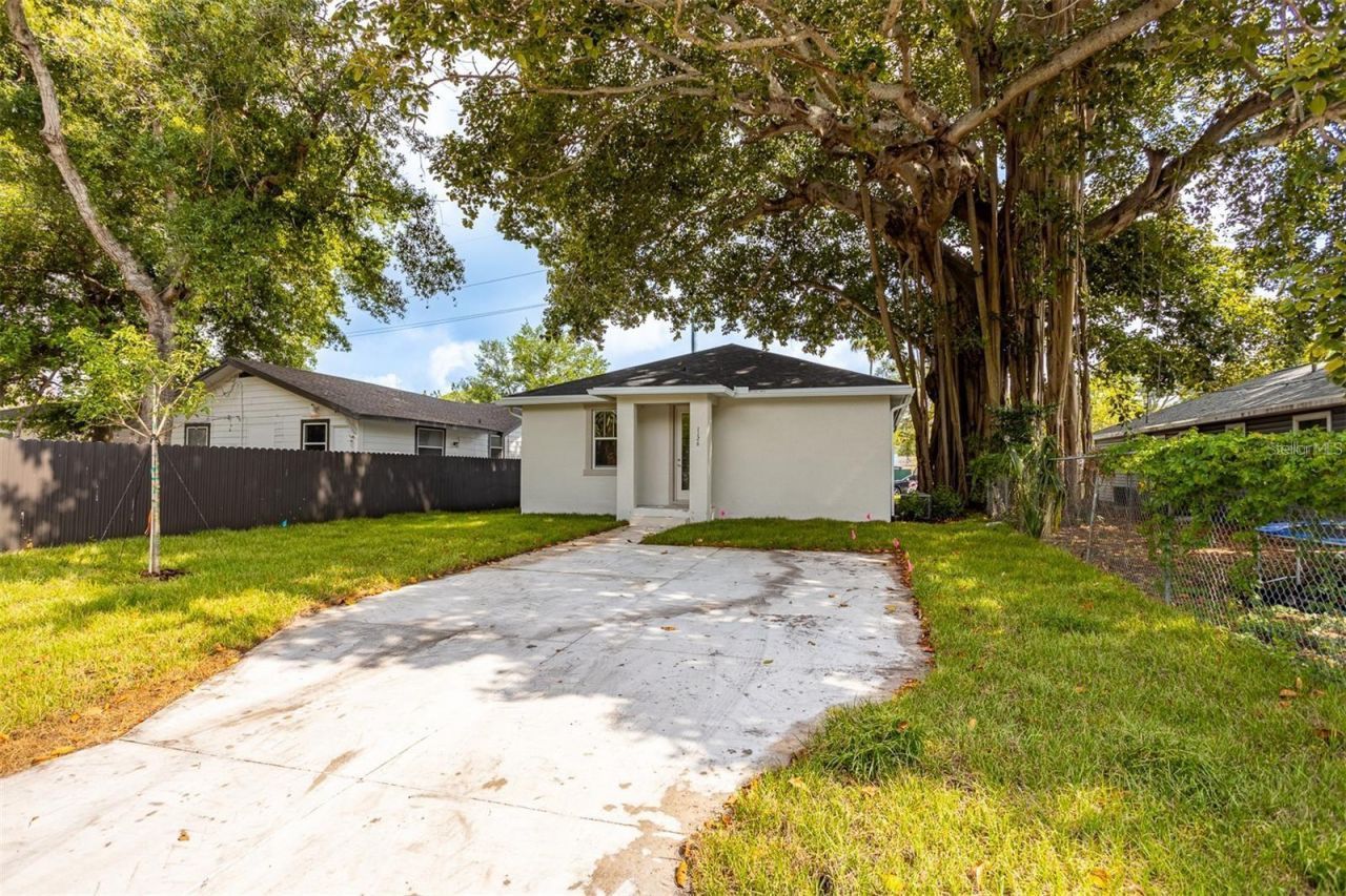 1126 Melrose Avenue S, Saint Petersburg, FL 33705 Photo