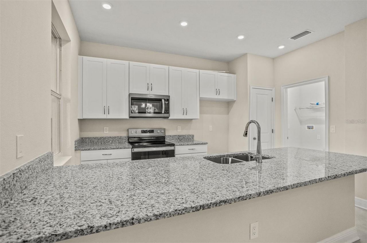 1126 Melrose Avenue S, Saint Petersburg, FL 33705 Photo