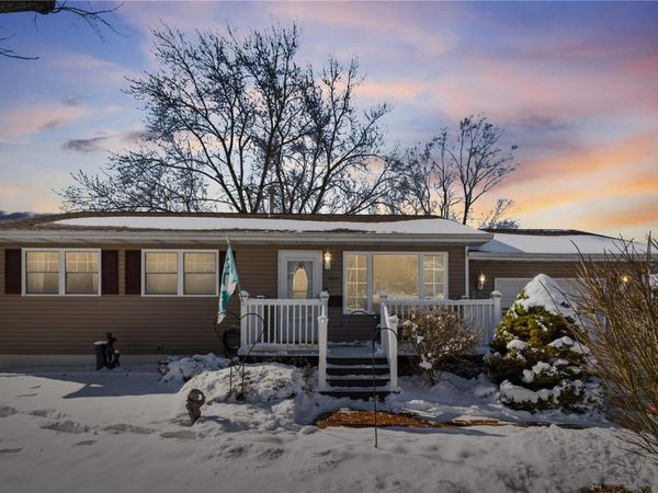 309 Northbrook Drive , Davenport, IA 52806