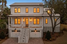 6 29th Avenue photo 4