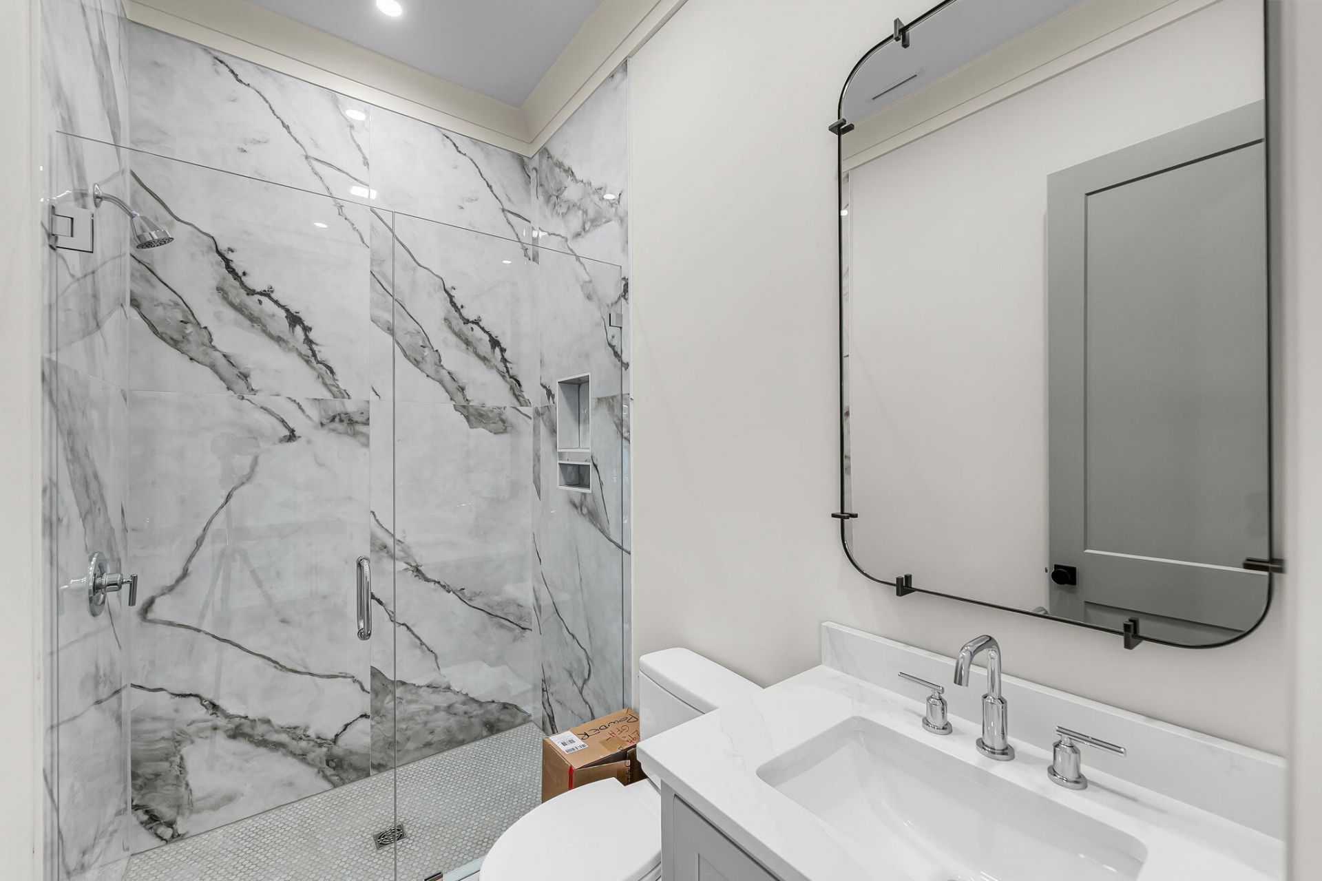 6 29th Avenue Photo 32