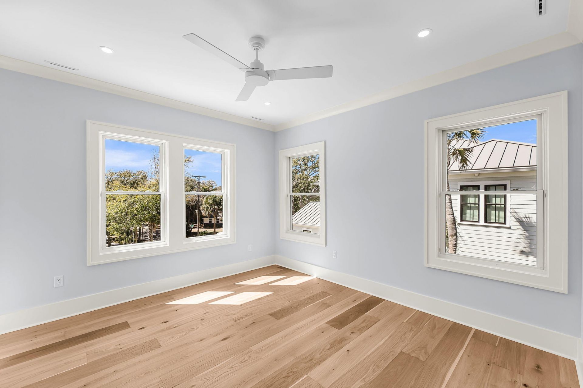 6 29th Avenue Photo 32