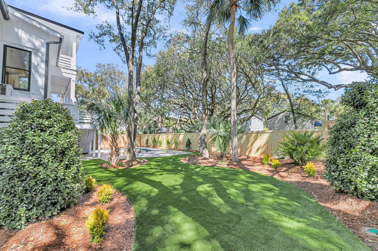 6 29th Avenue Photo 57