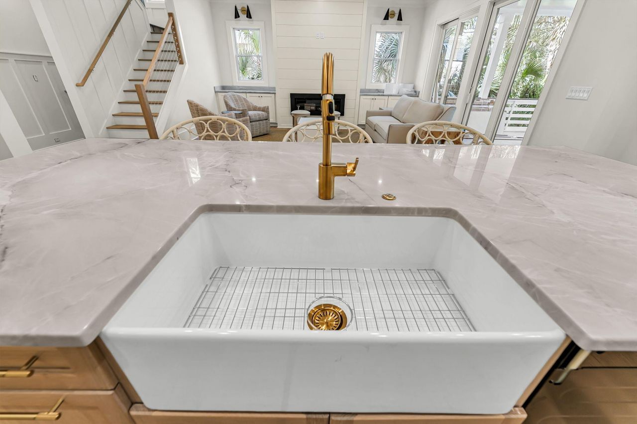 6 29th Avenue Photo 62