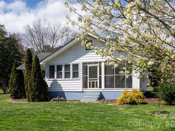 994 Riceville Road , Asheville, NC 28805