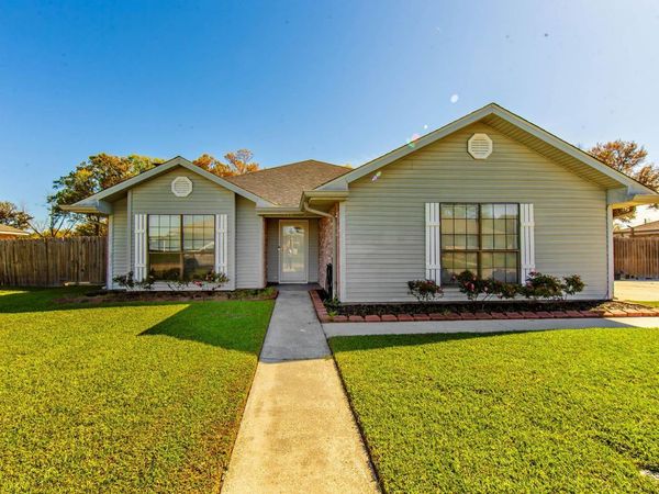 212 Presque Isle Drive, Houma, LA 70363
