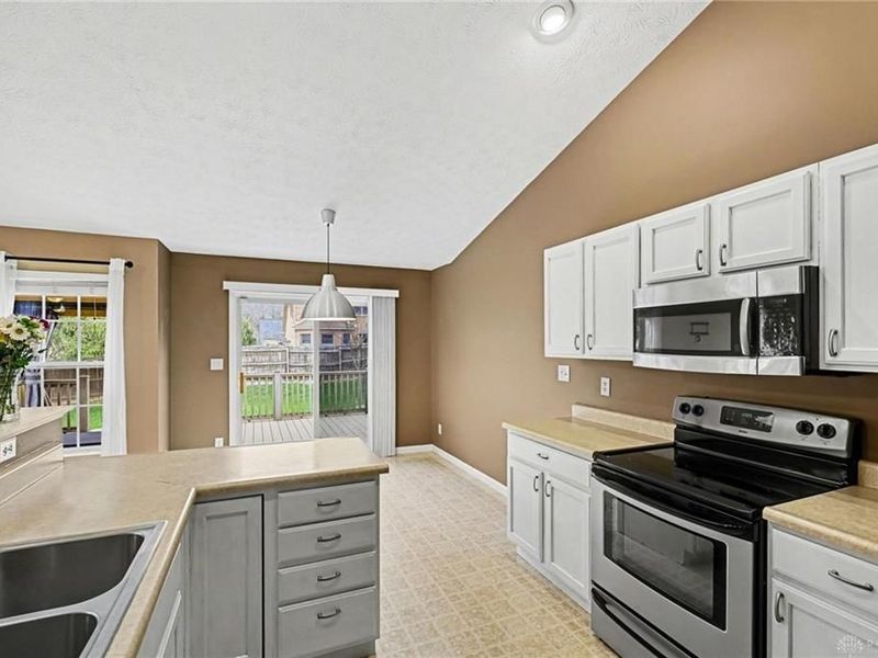 13 Holly Drive, Franklin, OH 45005 Photo 10