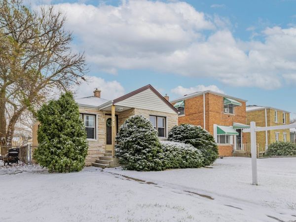 923 Marshall Avenue, Bellwood, IL 60104