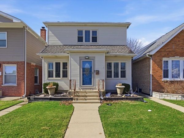 3804 N Pioneer Avenue, Chicago, IL 60634