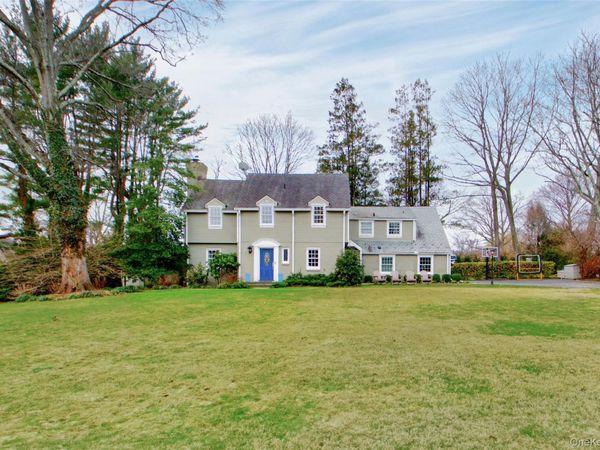 109 Country Club Drive , Port Washington, NY 11050