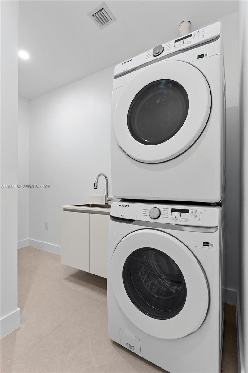 700 NE 24rd St , Unit PH-5802, Miami, FL 33137 Photo