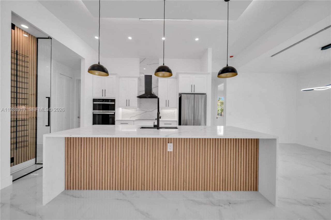 704 Clayton, Lehigh Acres, FL 33972 Photo