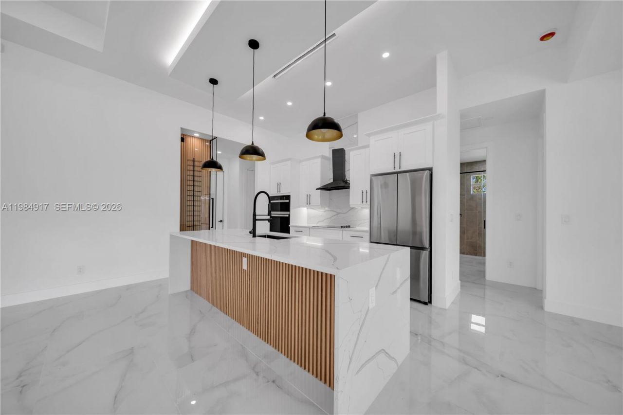 704 Clayton, Lehigh Acres, FL 33972 Photo