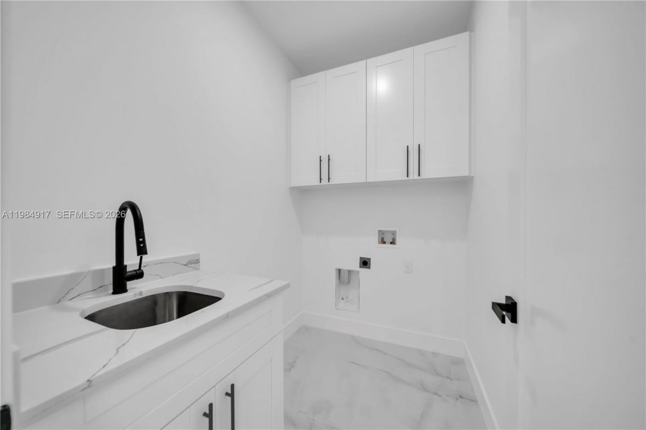 704 Clayton, Lehigh Acres, FL 33972 Photo