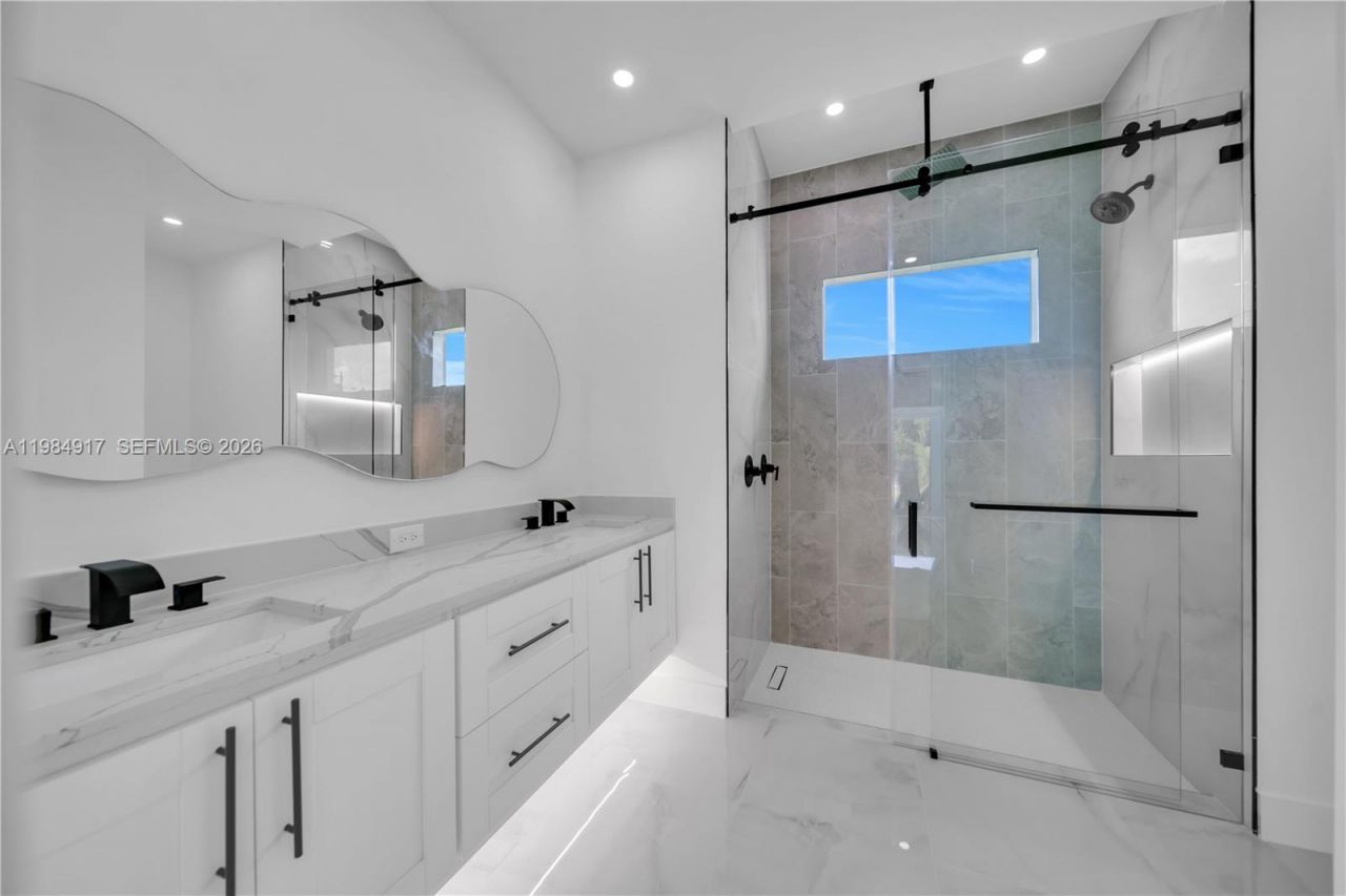 704 Clayton, Lehigh Acres, FL 33972 Photo