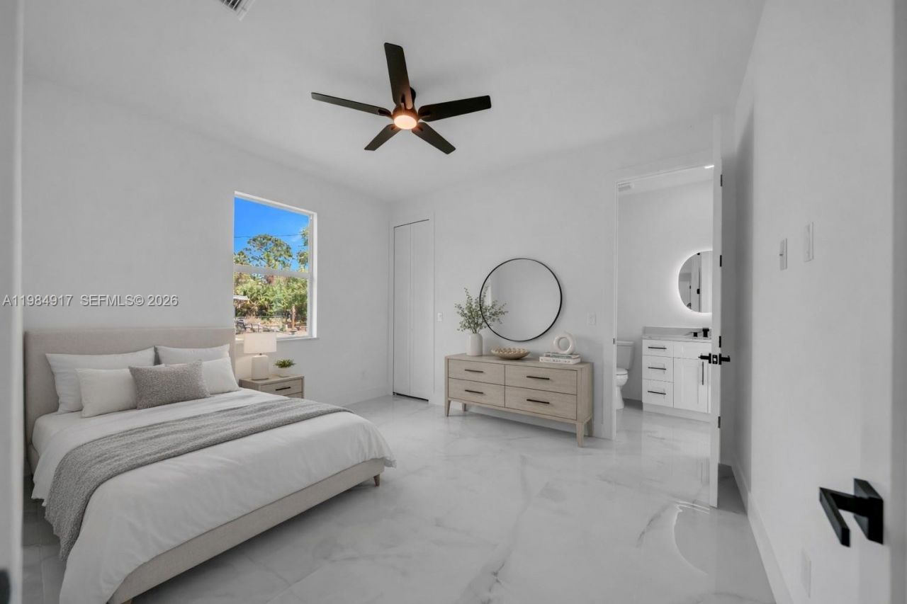 704 Clayton, Lehigh Acres, FL 33972 Photo