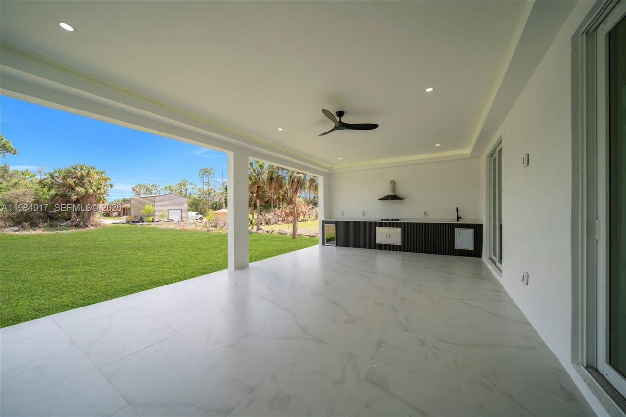 704 Clayton, Lehigh Acres, FL 33972 Photo