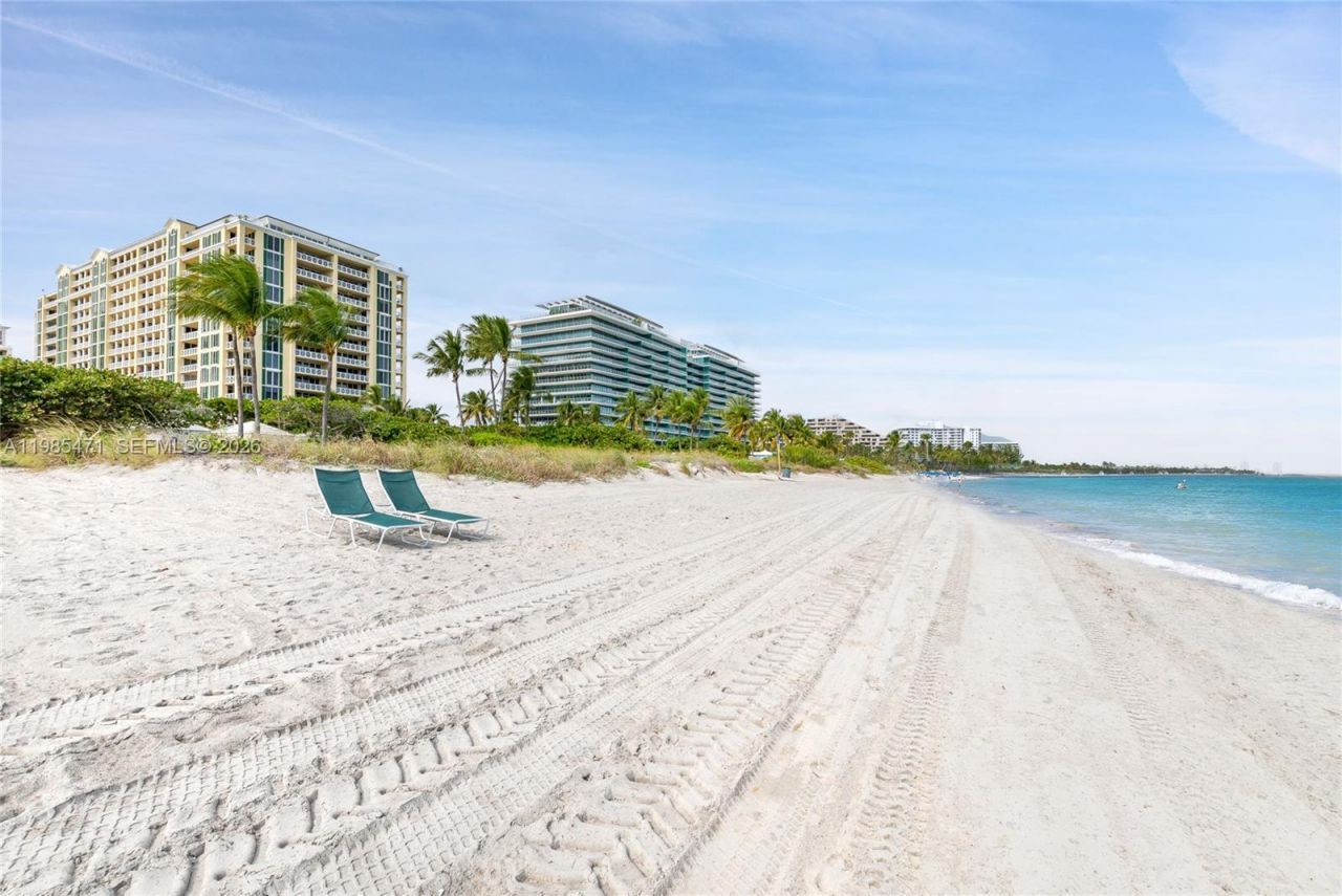445 Grand Bay Dr , Unit 310, Key Biscayne, FL 33149 Photo