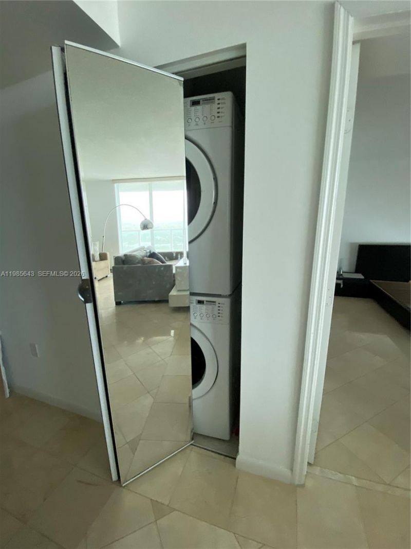 2101 Brickell Ave, Unit 2210, Miami, FL 33129 Photo