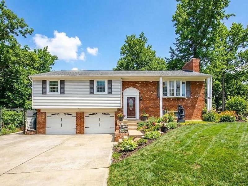 5449 S Garrett Drive, Miami Twp, OH 45150 Photo 1