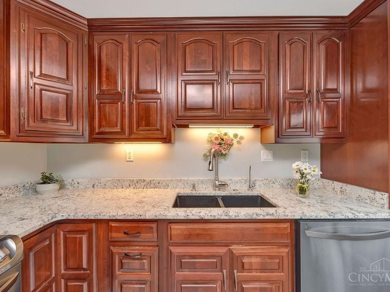 5449 S Garrett Drive, Miami Twp, OH 45150 Photo 11