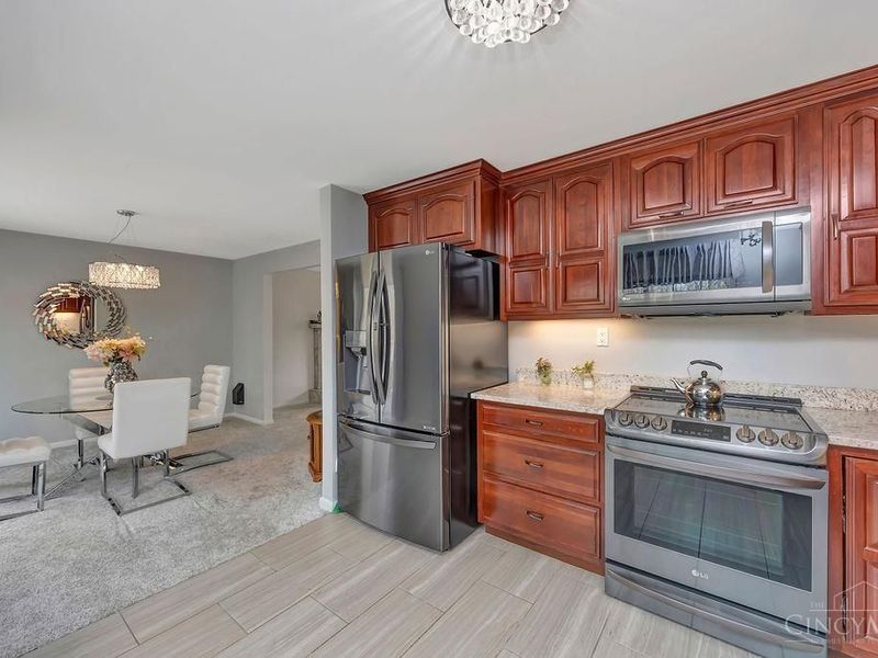 5449 S Garrett Drive, Miami Twp, OH 45150 Photo 12